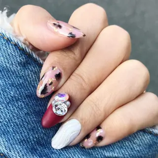 ネイル MiRanda Nail所属・MiRanda 保坂 舞のネイルデザイン