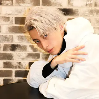 ミディアム カラー ヘアアレンジ メンズ メンズ特化🧞‍♂️ ASHU🧞‍♂️のヘアスタイル