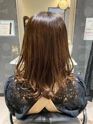 ミディアム LOREM Miyuのヘアスタイル