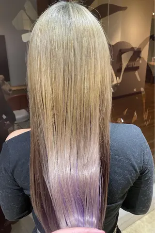 ロング 斉藤 瞳のヘアスタイル