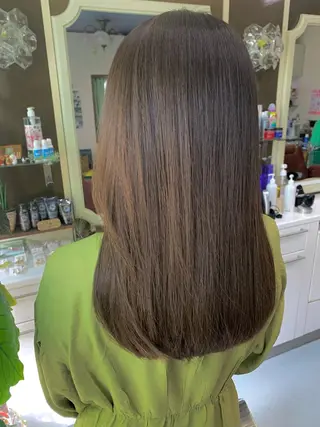 ロング カラー ストウ ナナエのヘアスタイル