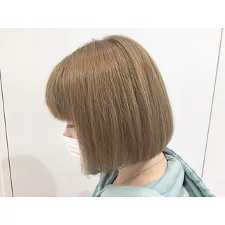 ショート カラー 透明感♡︎♡︎ 佐々木早苗のヘアスタイル