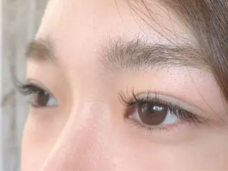 マツエク・マツパ UTA hair&eyelash所属・青木 百花のマツエク・マツパデザイン