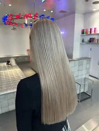 カラー ベージュ×艶🍨 mihoのヘアスタイル