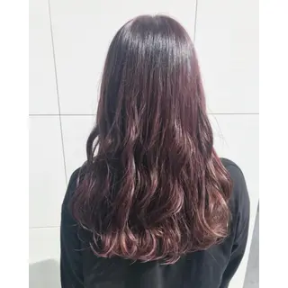 ロング カラー K. SUZUKAのヘアスタイル