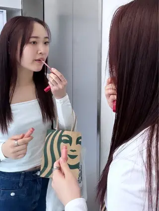 ロング カラー AISA viewNAGOYAのヘアスタイル