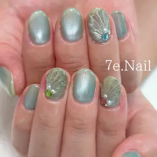 ネイル 7e. Nailのネイルデザイン