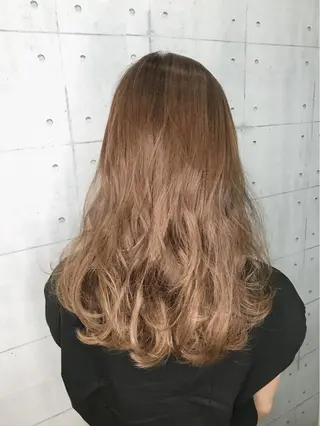 セミロング カラー 高木 麻知子のヘアスタイル
