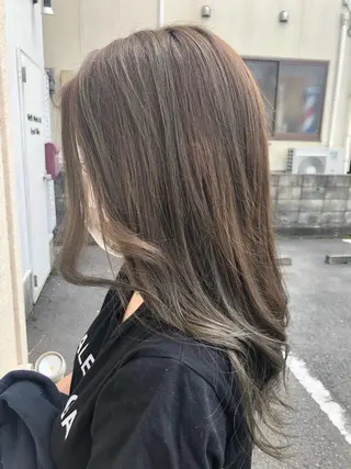 ロング カラー 福岡 舞のヘアスタイル