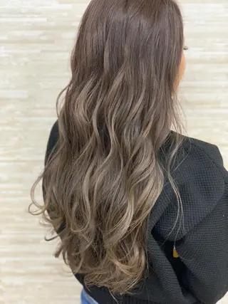 ロング 小笠原 菜緒のヘアスタイル