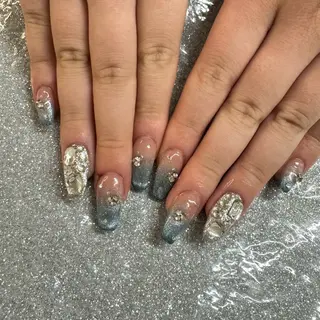 ネイル VIERU 🌈🎀💖のネイルデザイン