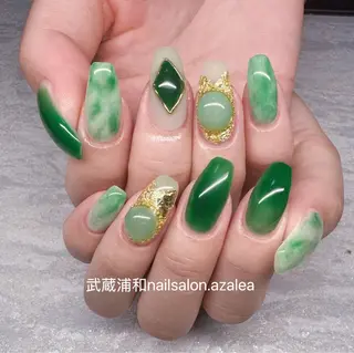 ネイル R inのネイルデザイン