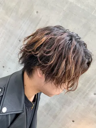 メンズ 倉林隆一🐈 ダブルカラー/艶髪のヘアスタイル