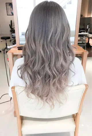 ロング カラー Days 透明感カラーのヘアスタイル