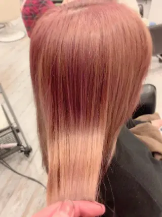 ロング カラー ケアブリーチ&シール エクステの店和田翔莉のヘアスタイル