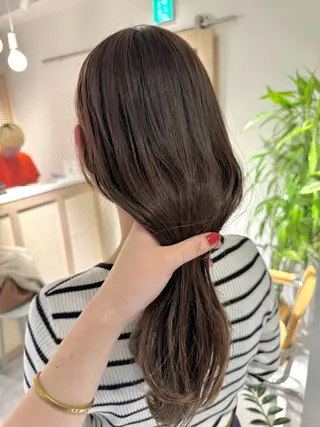 セミロング 頭皮につけないカラー /白髪ぼかし/実加永のヘアスタイル