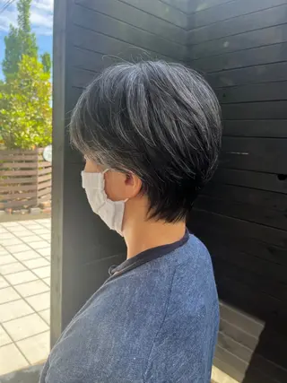 ショート TAKAHASHI REIKAのヘアスタイル