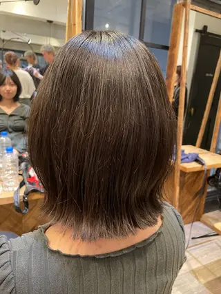 ミディアム カラー NA NAのヘアスタイル