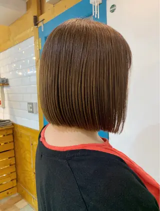 ショート カラー KANA/ボブ/ インナーカラー/艶髪のヘアスタイル