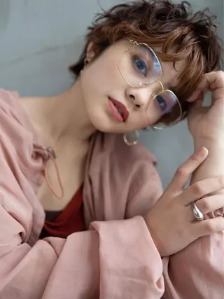 ショート カラー 🉐レイヤー/塩見 弘樹🉐渋谷のヘアスタイル