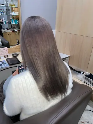 セミロング カラー miloc那覇 MIKUのヘアスタイル