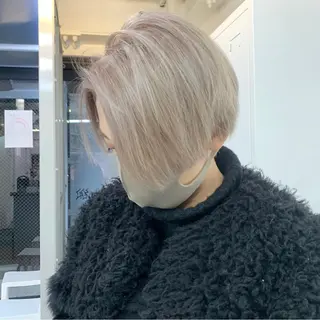 ショート カラー ヘアアレンジ ハイトーン/美髪矯正 🍃大江拓実のヘアスタイル