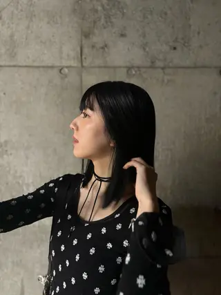 セミロング Lisa🪄似合わせ ／デザインカラーのヘアスタイル