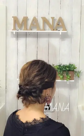 ショート ヘアアレンジ Salon Mana✨三貴のマツエク・マツパデザイン