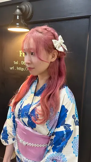 ロング ヘアアレンジ fosta 女性専用サロン所属・moe🎀 透明感♡ガーリーのヘアスタイル