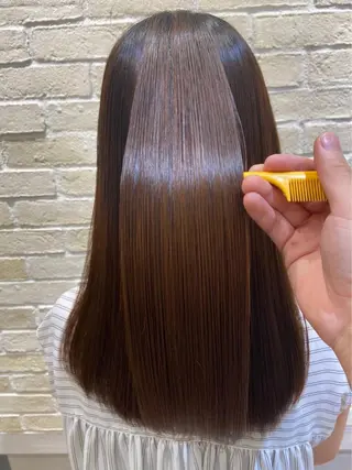 ロング ハイダメージ毛 縮毛矯正のヘアスタイル