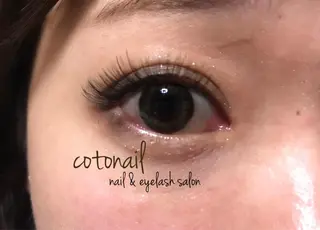 ミディアム マツエク・マツパ ツメトマツゲ .のネイルデザイン