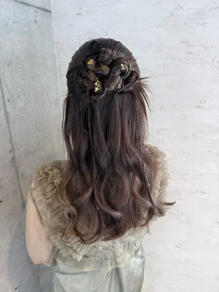 ヘアアレンジ 女性に人気♪ はやしほのかのヘアスタイル