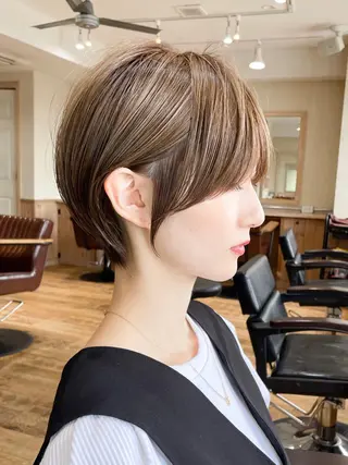 ショート ショートヘア くすみカラー、大場猛のヘアスタイル