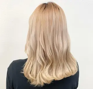 セミロング カラー ao.eyelash SHIORIの眉毛・アイブロウイメージ