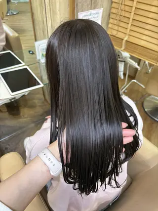 ロング カラー KUREA ｶﾗｰﾓﾃﾞﾙ募集中のヘアスタイル