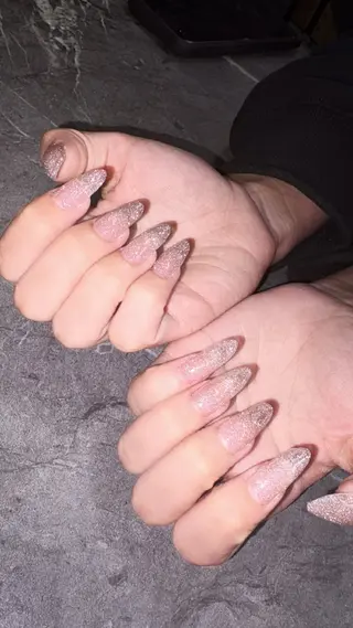 ネイル ASAHISALON所属・ASAHISALON 彩のネイルデザイン