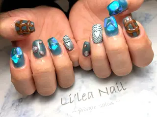 ネイル Li'leaNail AINAのネイルデザイン
