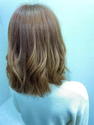 ミディアム カラー 三戸 修平のヘアスタイル