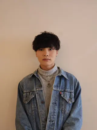 ショート 川副史晶/シャドウ 波巻き/メンズパーマのヘアスタイル