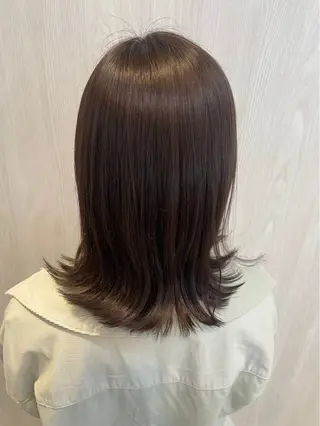 セミロング カラー 平井 沙希のヘアスタイル