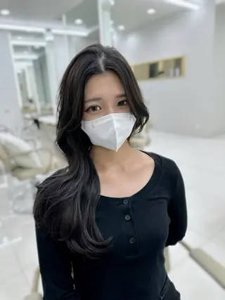 ロング 似合わせ/レイヤー /顔まわり/池田歩樹のヘアスタイル