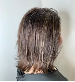 セミロング カラー ヘアアレンジ Aloa横浜所属・トップスタイリスト Shoyaのヘアスタイル