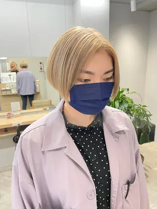 ショート SAEKI【ior 】北千住店ブリーチのヘアスタイル