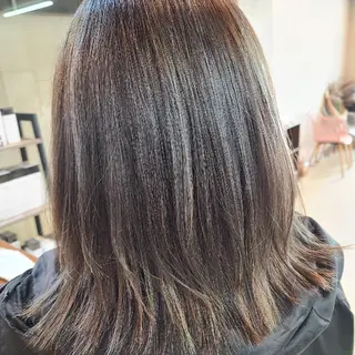 ミディアム カラー 西田 理沙のヘアスタイル