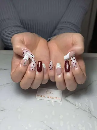 ネイル ユリ🎀長さだし/ パラジェル/持ち込みのネイルデザイン