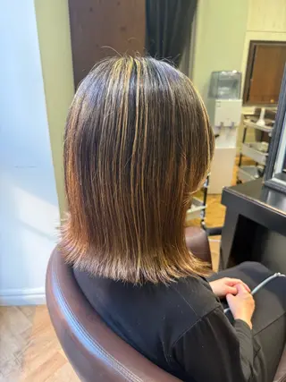 ミディアム 溝口 槙里也のヘアスタイル