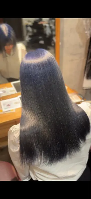 ロング カラー Afinar 乃空(ノア)のヘアスタイル