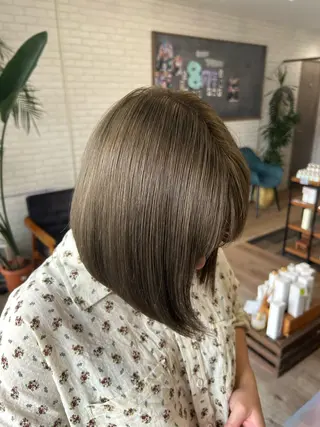 ショート 村上 綾音のヘアスタイル