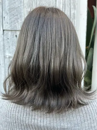 ミディアム カラー Eleanor 池袋 🧸Madoka🧸のヘアスタイル