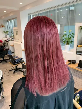 セミロング ヨシミ カズヤのヘアスタイル